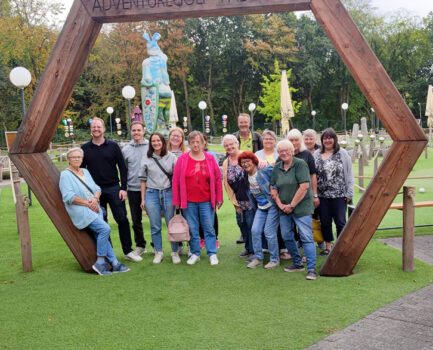Gruppenbild, Seniorinnen mit Volkbank Paderborn